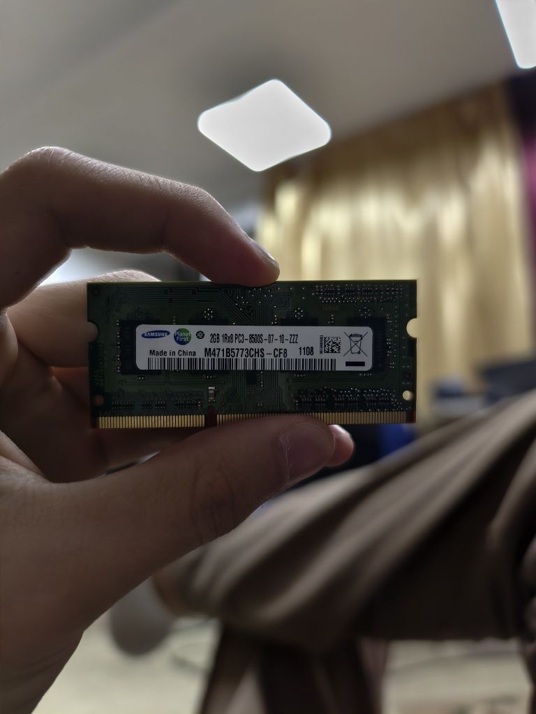 Продам оперативную память ddr3 3гб для ноутбука