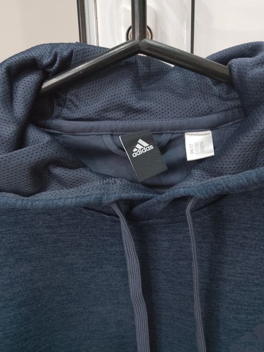 Adidas суитчър размер S