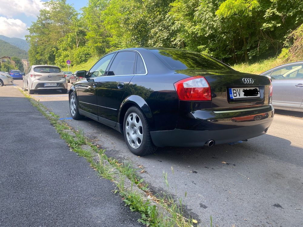 AUDI A4…………………,,