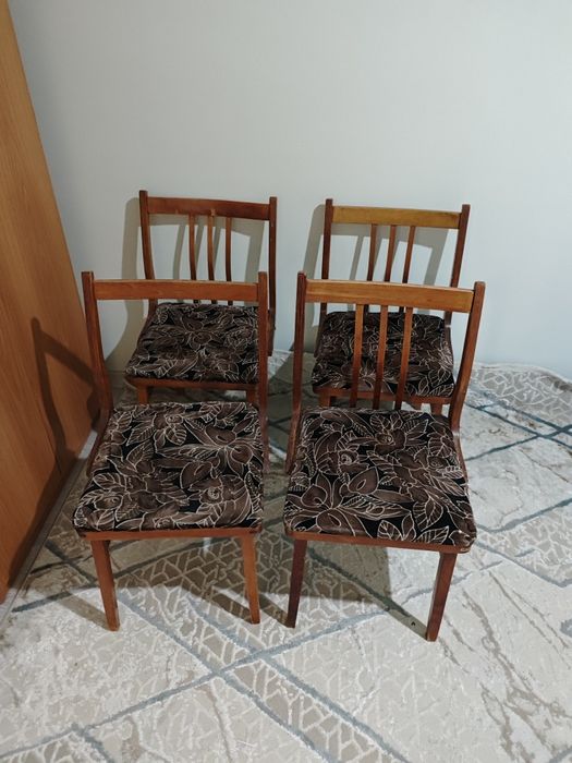 Отдам даром стулья