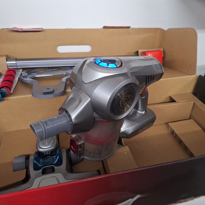 Акумулаторна прахосмукачка Hoover H Free 700 с два броя батерии