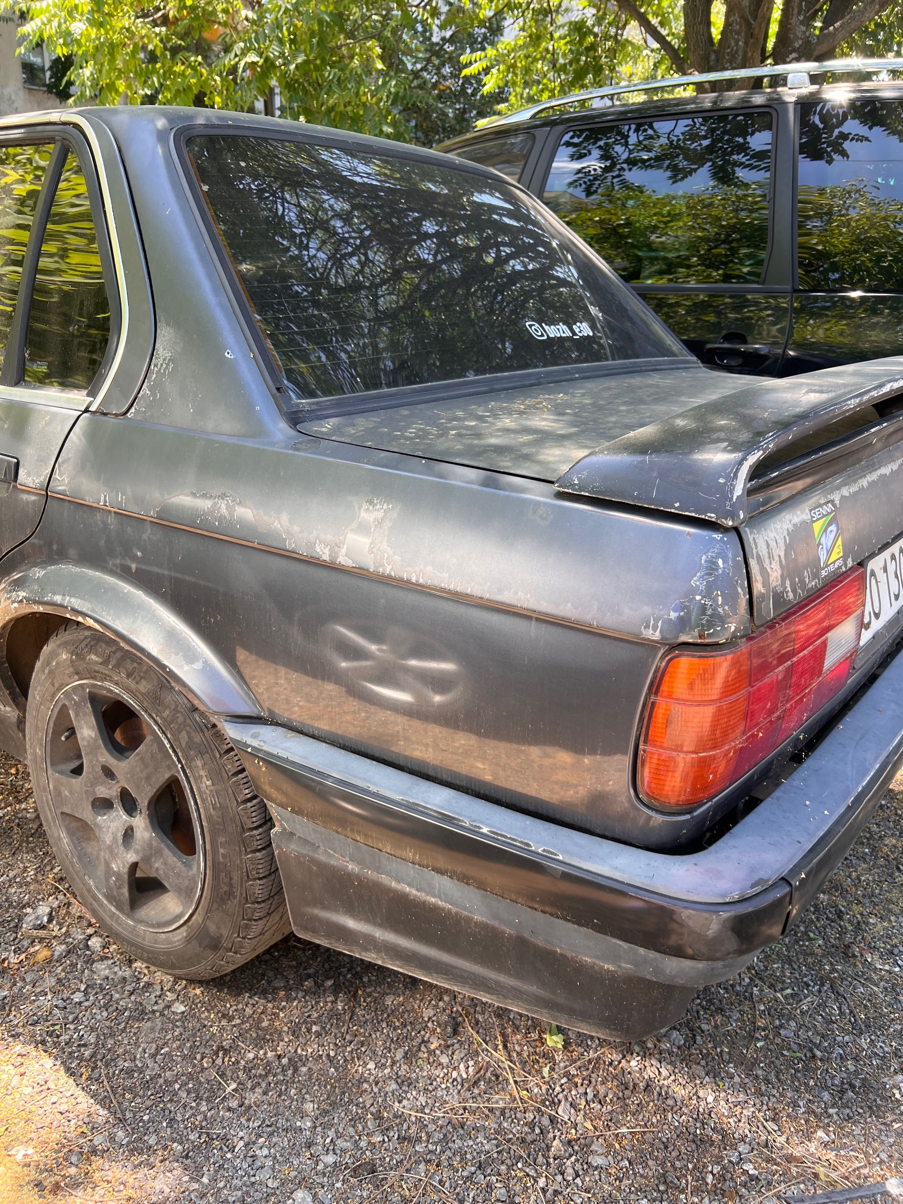 BMW e30 316 + 1.8is