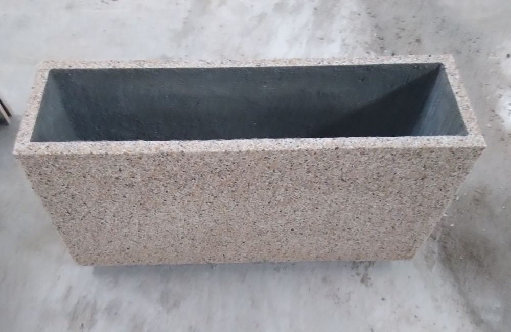 Ghiveci/ jardiniere din beton