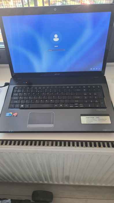 Acer aspire 7741G, I5, 320 hard, 4 gb ram