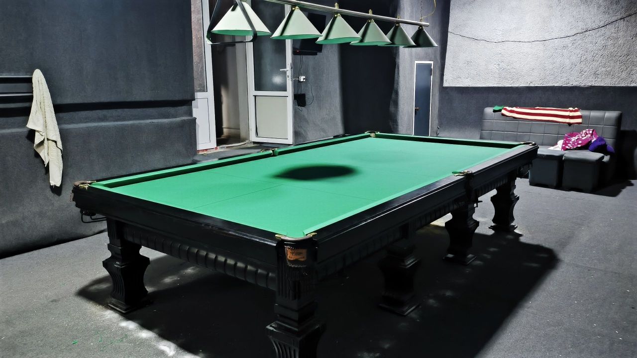 Billiardni stollar