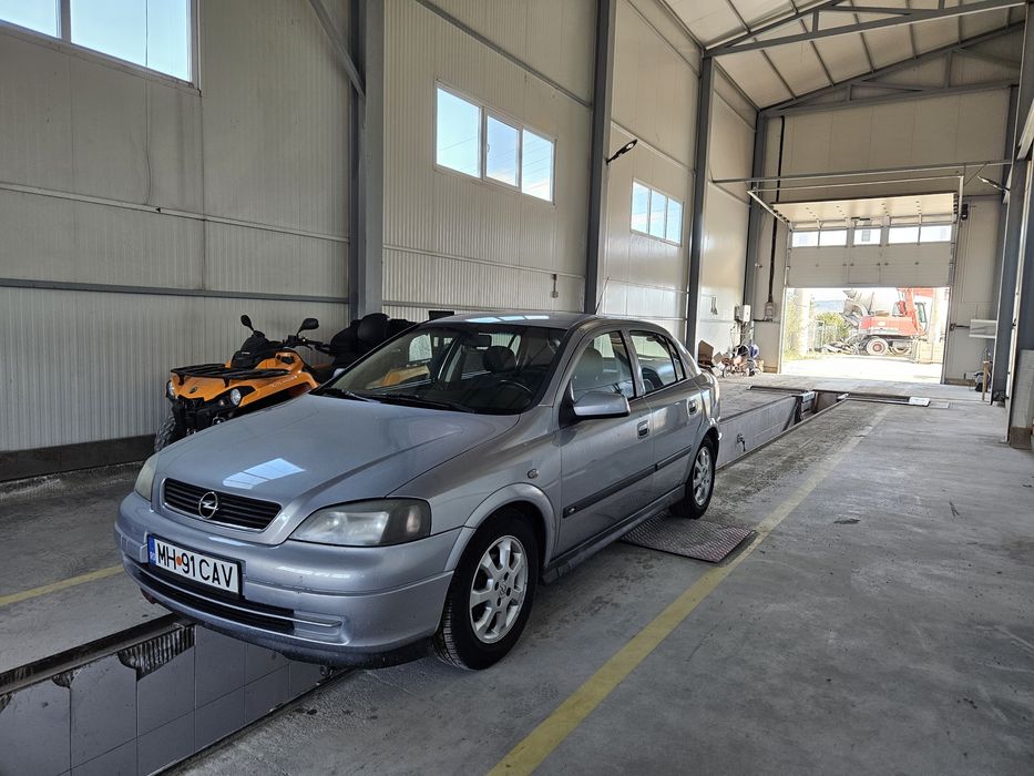 Vând Opel Astra G 1.6 benzină cutie automata