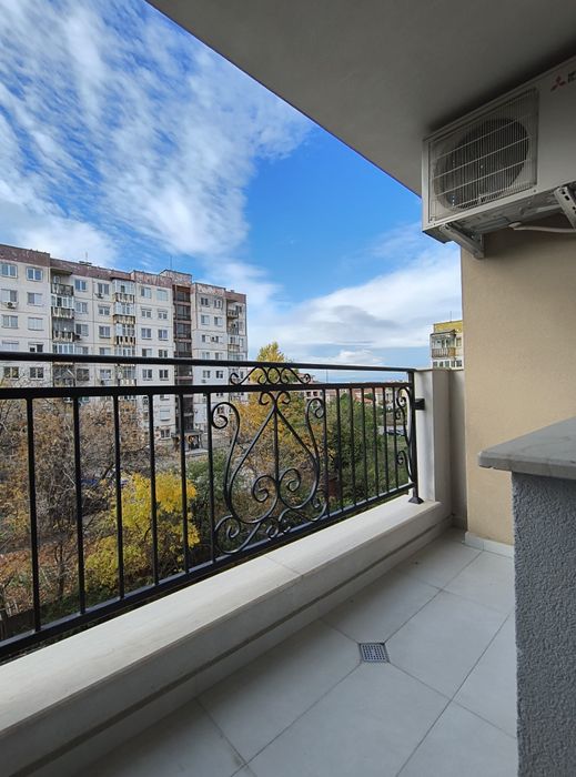 Дава се под наем Тристаен апартамент в Пловдив, Южен - 92 кв.м за 612 € - Снимка #9