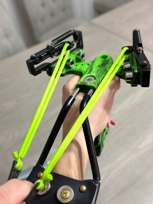 Vând praștie profesională