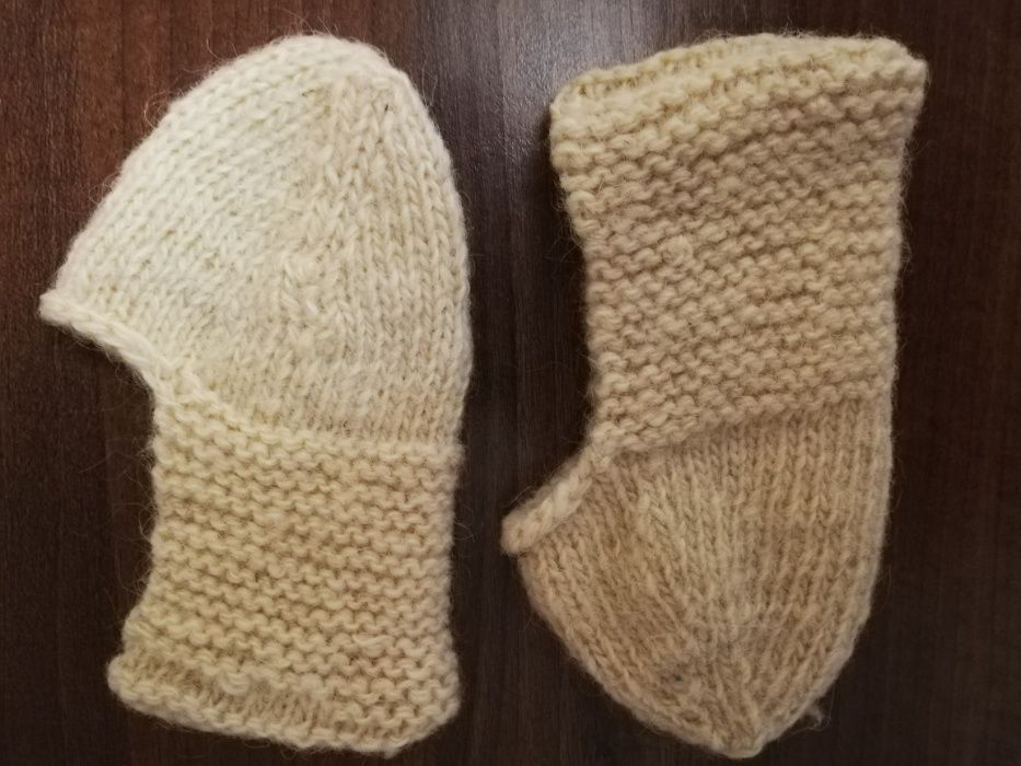 Vand botosi tricotati 100 % lana, talpa 14 cm