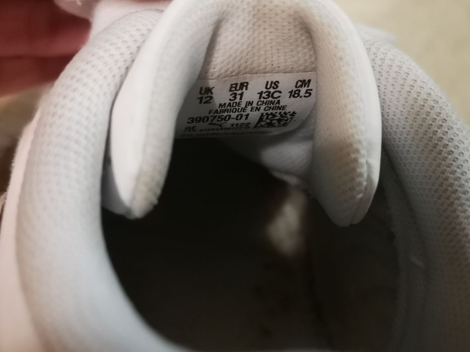 Пантофи, Маратонки Пума-номер 31