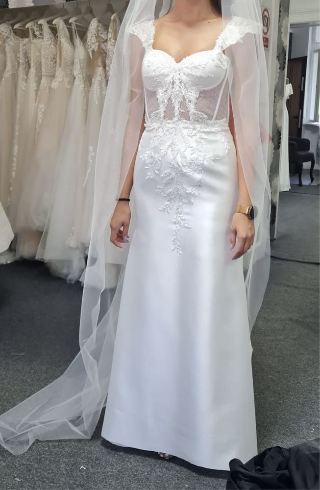 Rochie de mireasă la comandă, tip sirenă