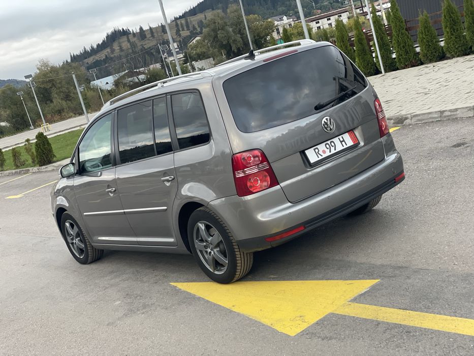 VW Touran .An fab 2010 , 1.9 TDI , TOP !!!