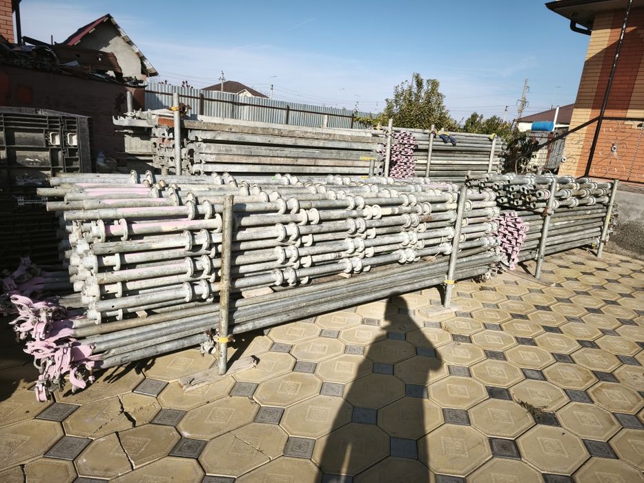 Аренда строительных лесов.