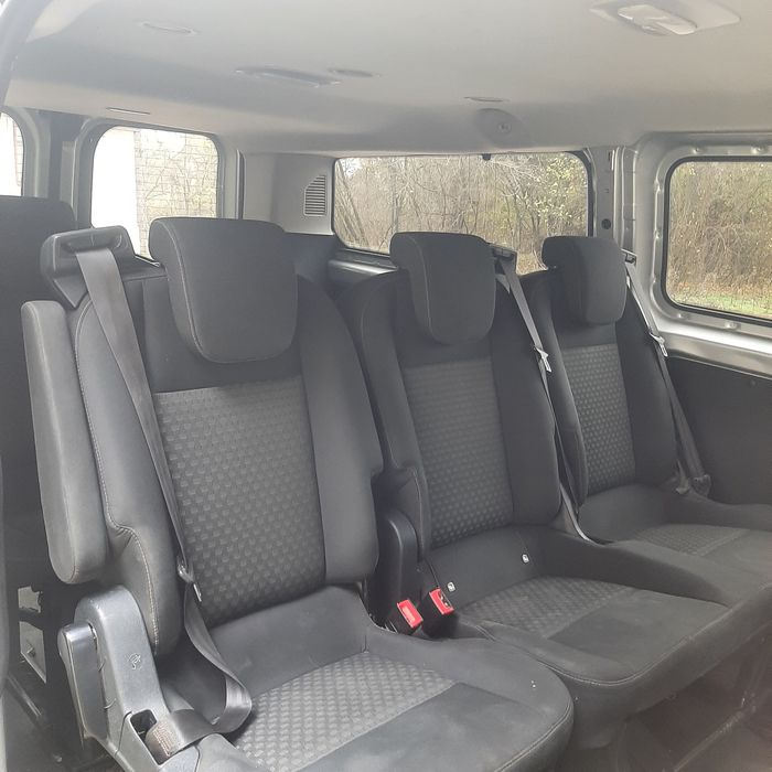 Ford Tranzit Custom 8+1