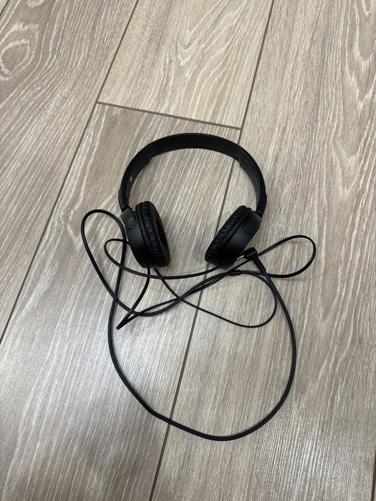 Наушники Sony MDR-ZX110