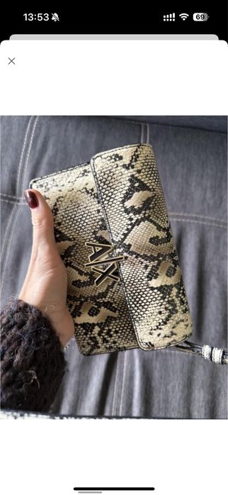 Нова чанта Boss Karl Armani