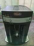 Expresor, espressore: Delonghi Magnifica eco