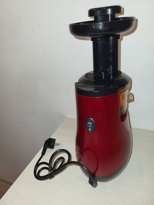 Storcator de fructe si legume cu melc Star-Light SJB-150R