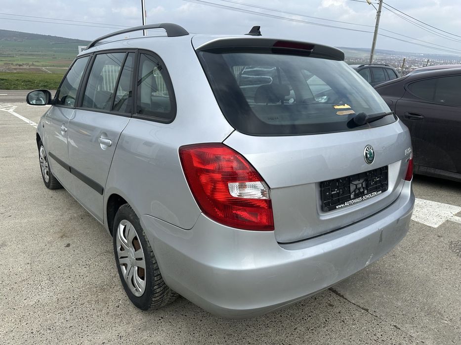 Dezmembrez / Dezmembrari / Piese / Accesorii Skoda fabia 2 facelift 2013 1.6 tdi CAY break volan stanga