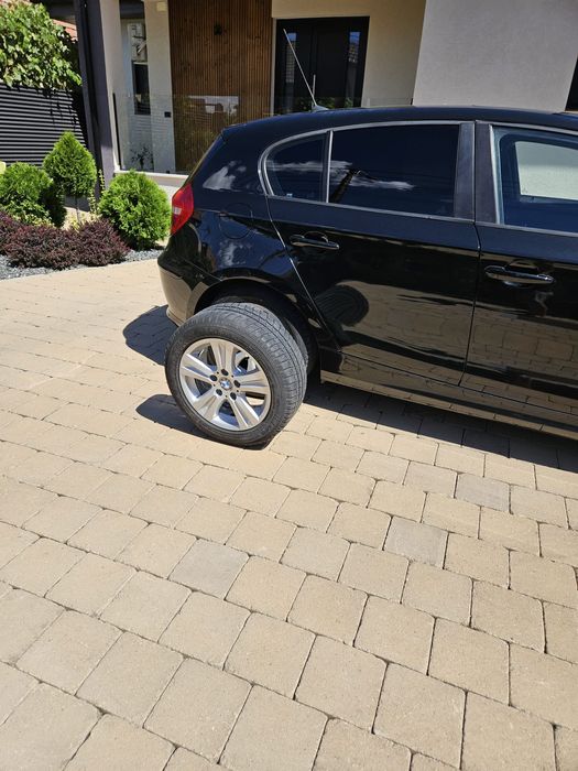 BMW seria 1 facelift 2010 120d