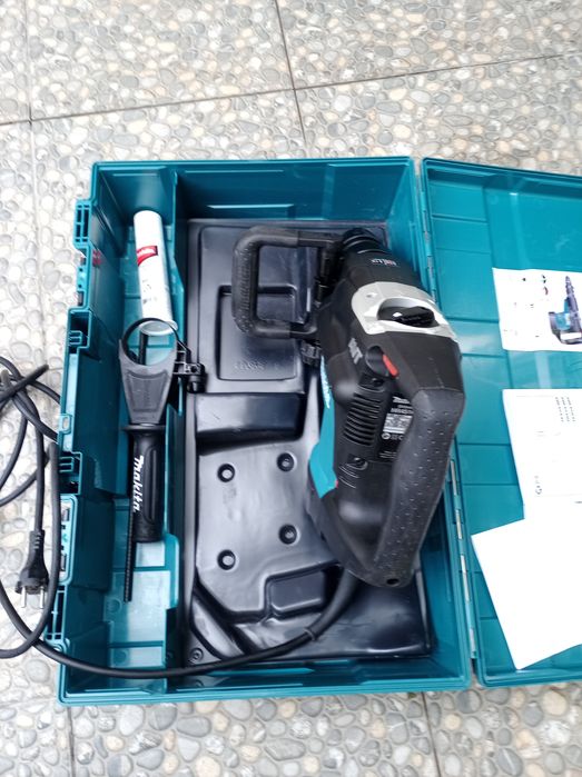 Rotopercutor MAKITA HR4510C an 2024