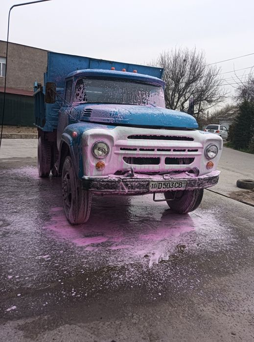 Zil 130 samasval srochna sotiladi