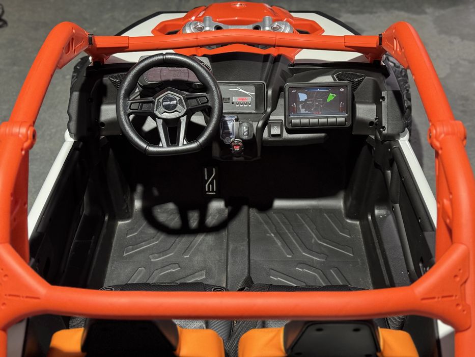 Vand masinuta electrica copii UTV buggy Can-Am 4x4 Maverick 2x 24V