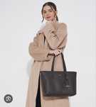 Calvin Klein стилна кафява чанта
