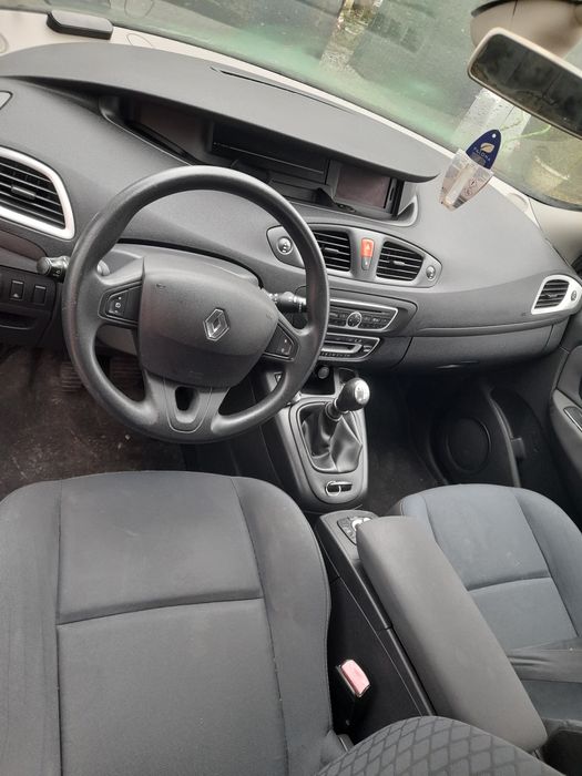 Renault Scenic 1,5 dci 2011 euro 5 înm Ro proprietar
