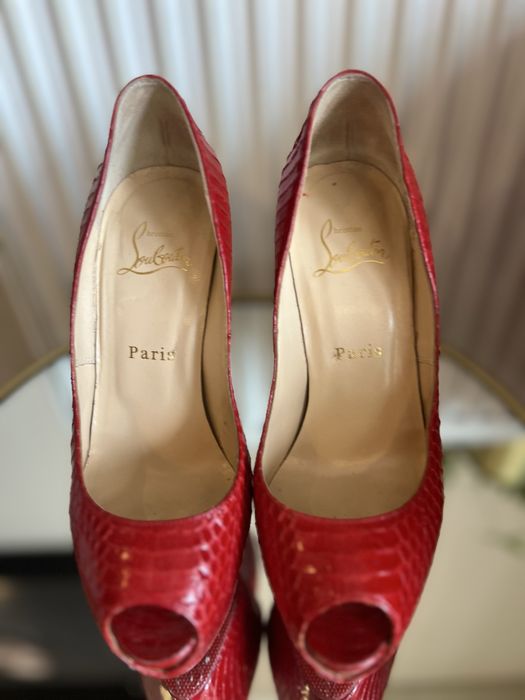 Christian Louboutin pantofi senzationali 37