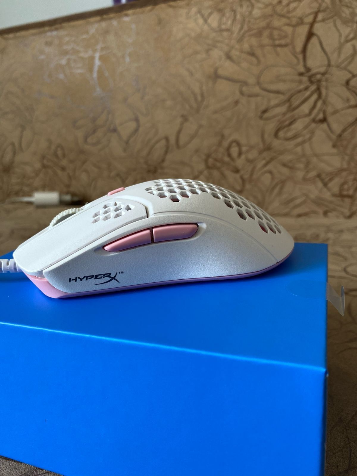 Продам игровую мышь.