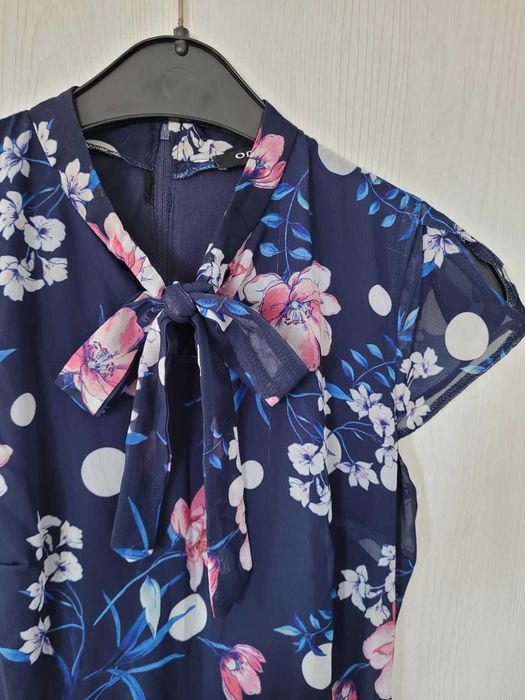 Синя Рокля Orsay 34 размер, офицална, къса, флорални мотиви