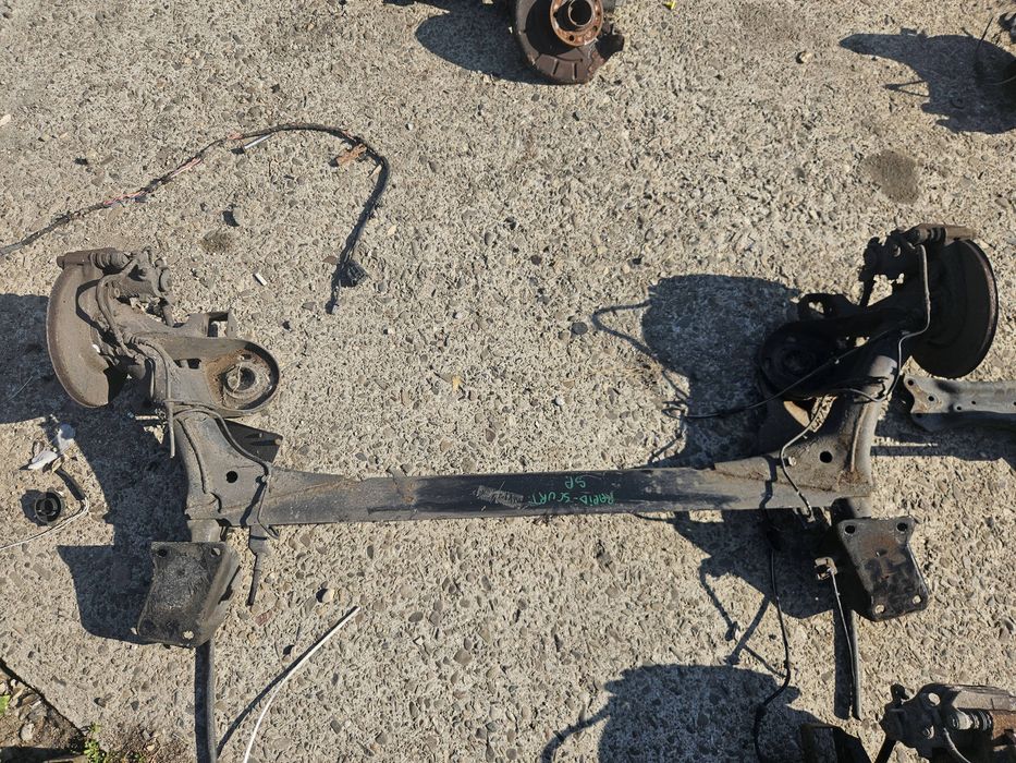 punte spate skoda rapid 2014