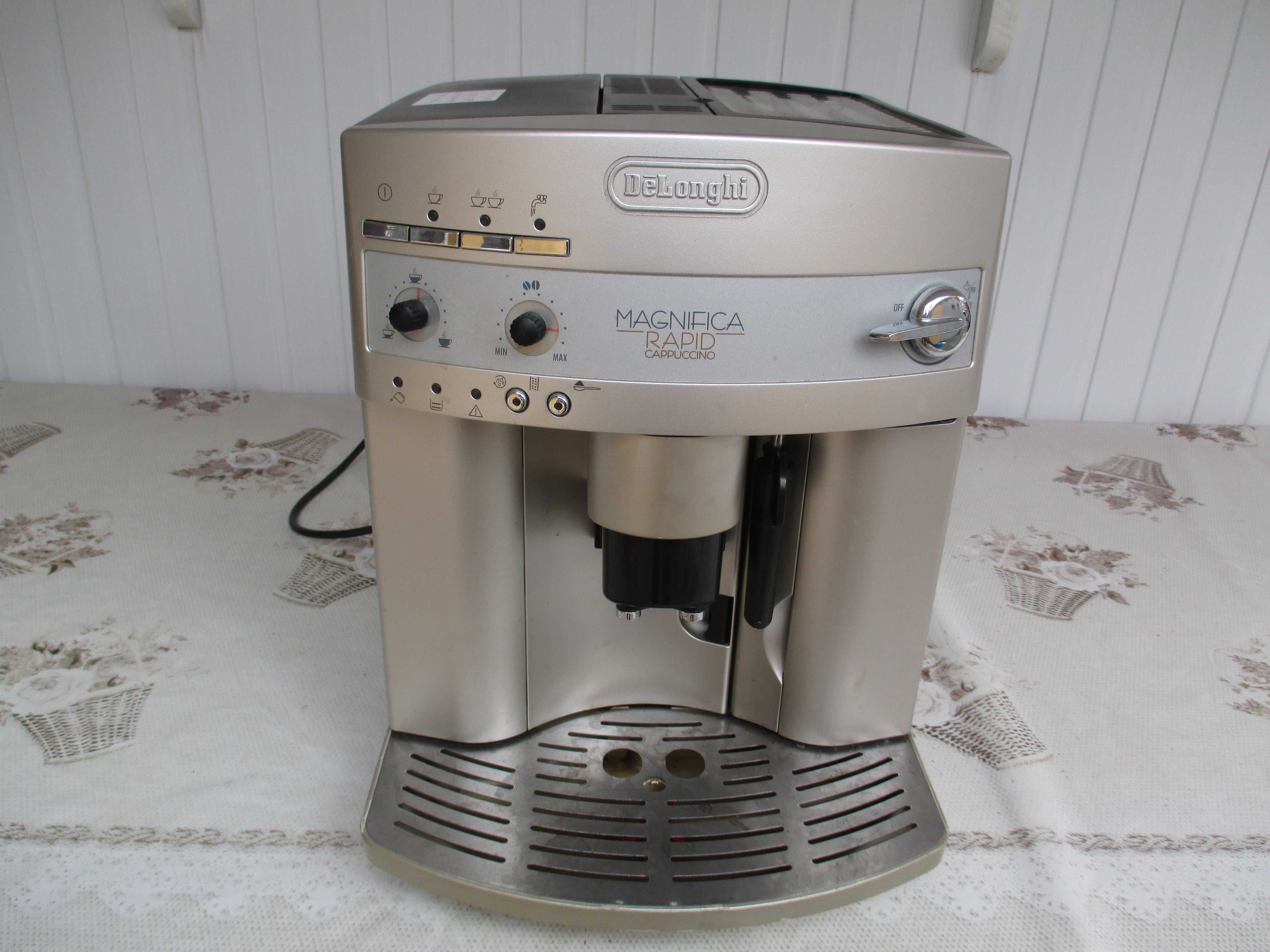 Expresor Automat Cafea boabe Delonghi Magnifica ECO~Elegance~Gold