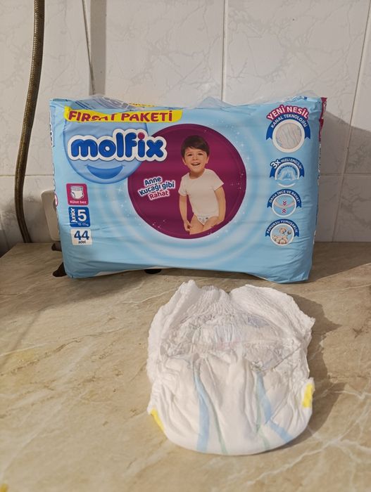 Продам Памперсы Molfix