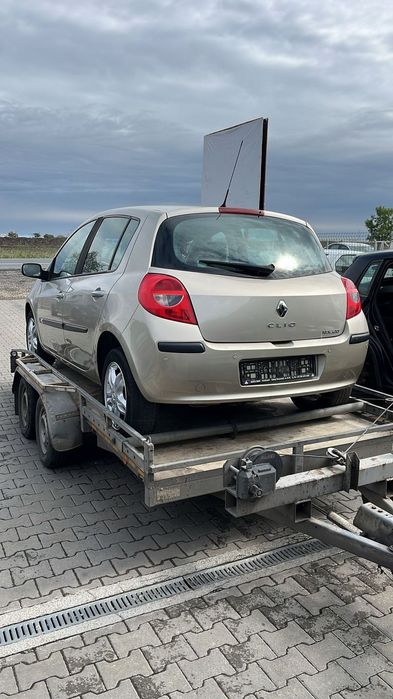 Dezmembram Renault Megane 3 1.5D din 2006