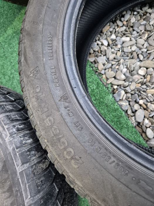 Vând cauciucuri 205/55/16 M+S seturi de câte 2 buc imp Germania