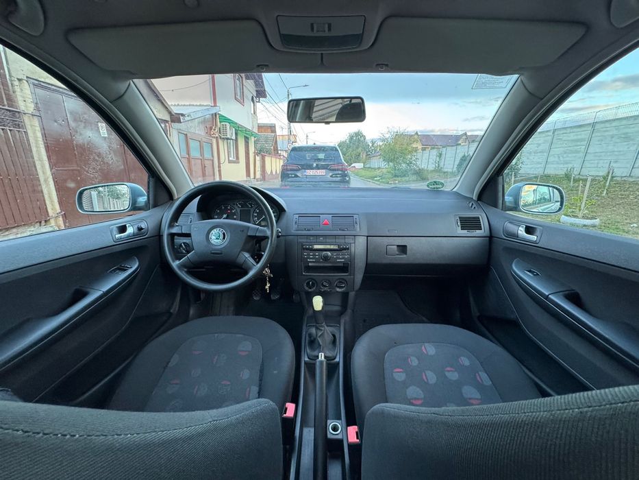Vand skoda fabia 1.4 cauciucuri NOI