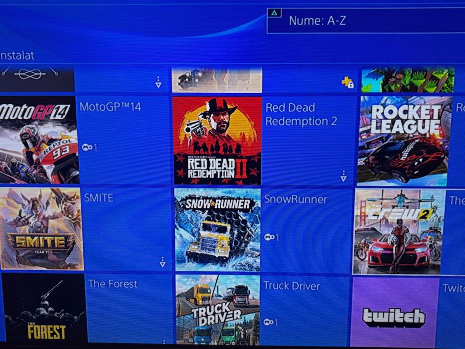 Vând Ps4 slim 500GB