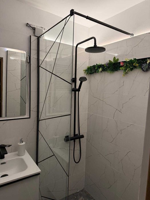 Modern & Confortabil - Apartament Hotelier cu Vedere Spectaculoasă