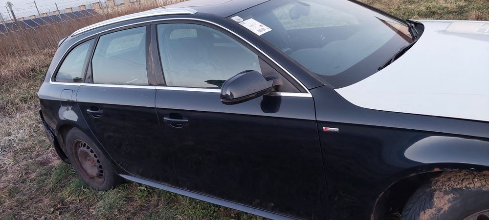 Usa usi Audi A4B8 2 TFSI QUATTRO 2011