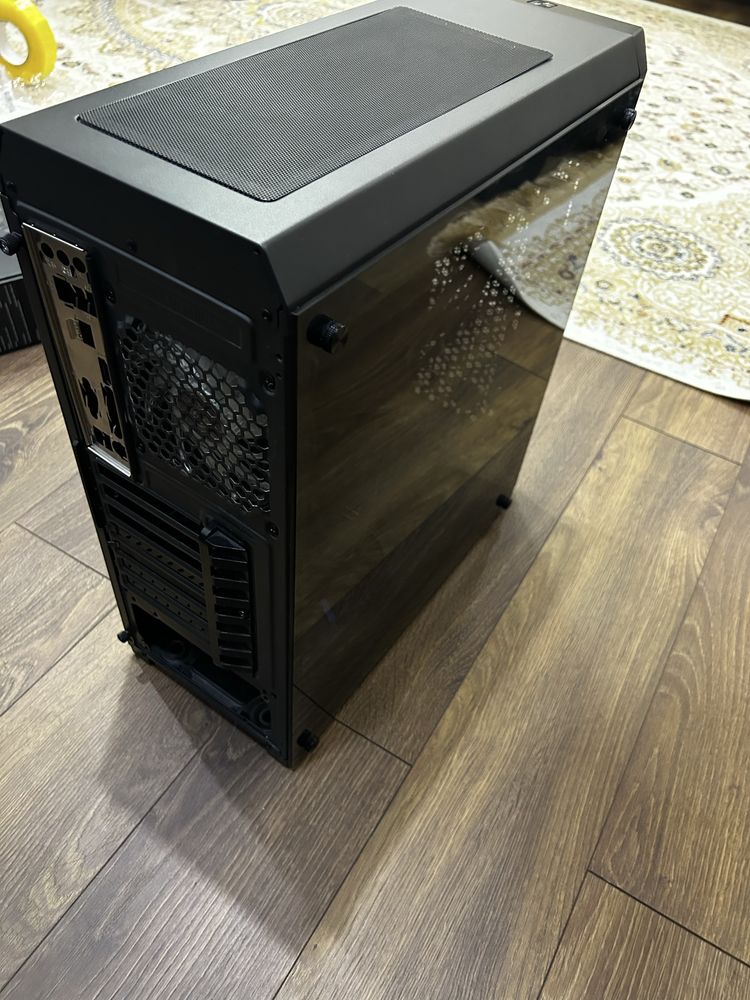 Корпус Cougar MX330-G (Midi-Tower, стекло, ATX/mATX/ITX)
