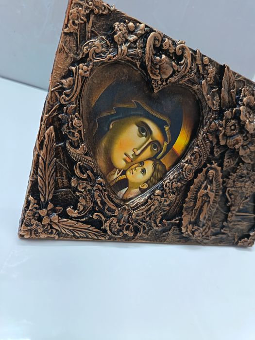 Tablou-icoană, pe baza de lemn cu suport