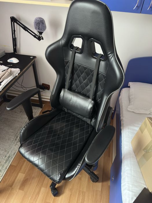 Vand Scaun Gaming Excelent