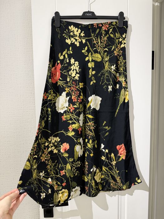 Юбка H&M, две пары штанов H&M