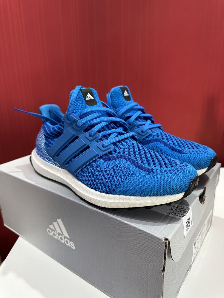 Adidas UltraBoost DNA 40