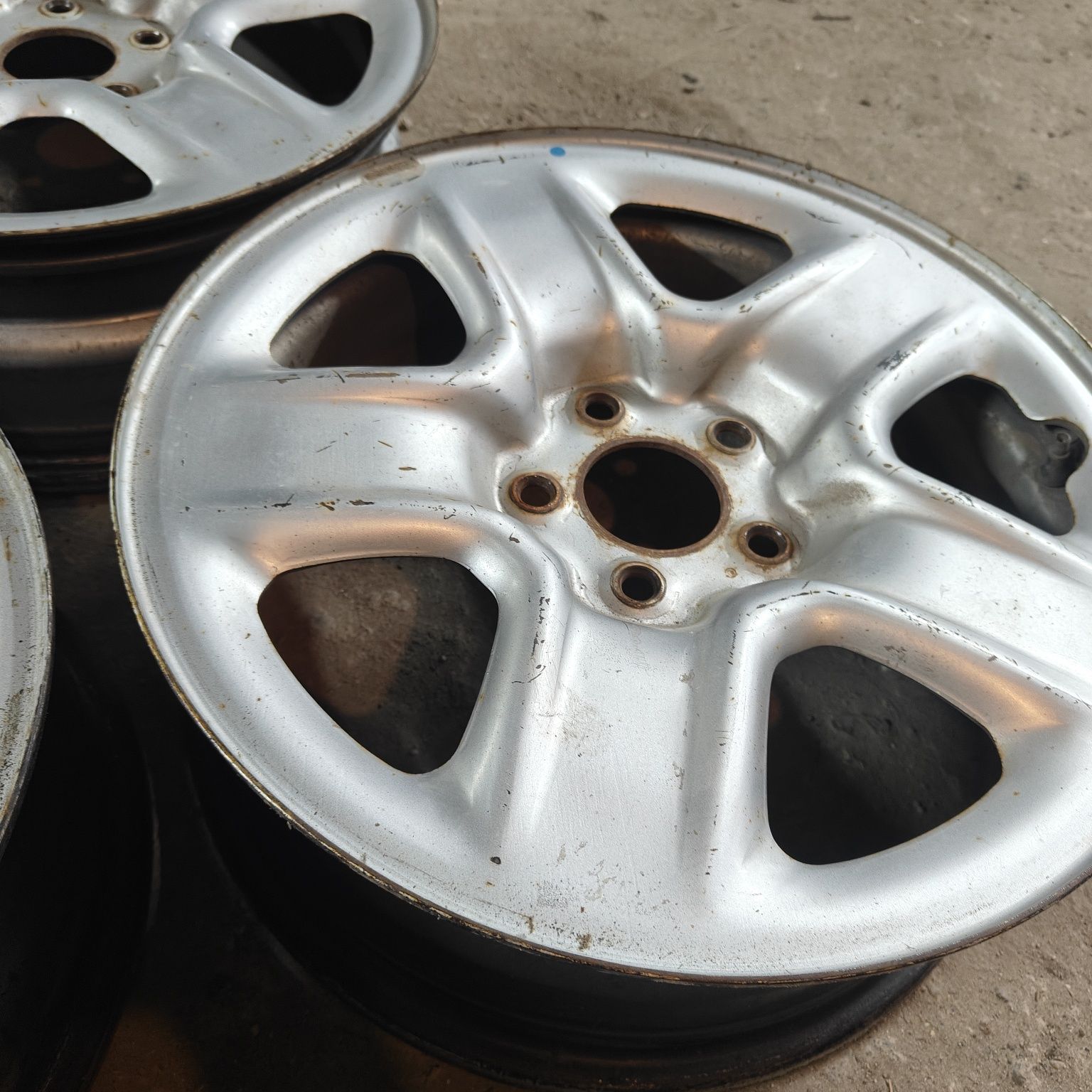 R17 PCD 5 *114,3 Комплект штампованных дисков