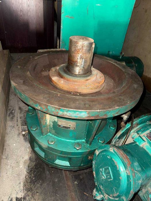 Мешалка и моторы