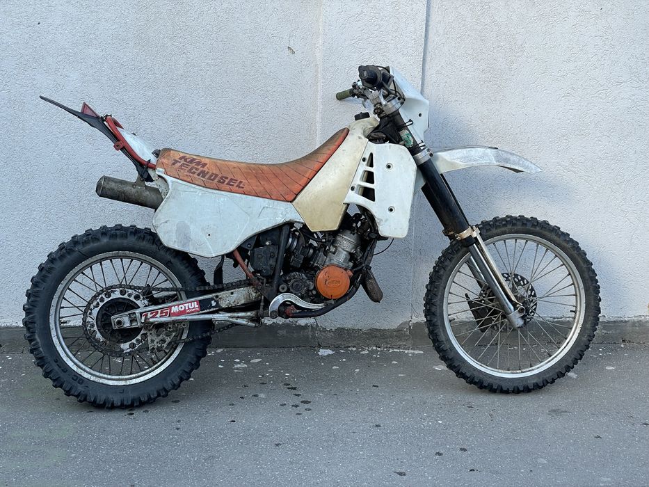 Cross de vanzare