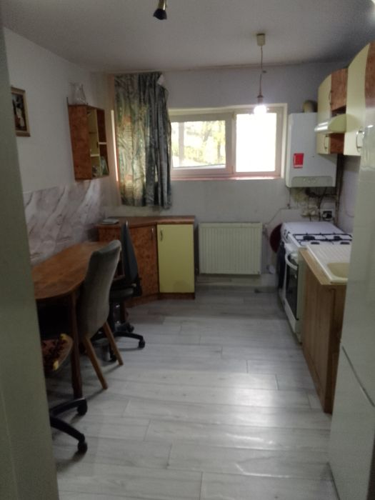 Apartament 2 camere,40 mp,zona Simion Bărnuțiu,parter